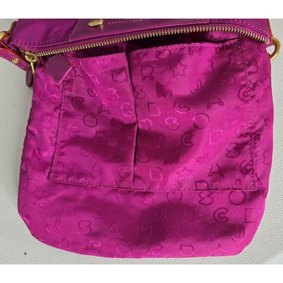 Marc by Marc Jacobs Preppy Nylon Sia Swingpack Crossbody Bag Fuchsia - Picture 11 of 11